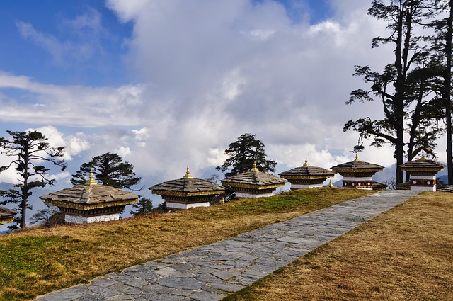 Thimphu: Exploring Bhutan’s Enchanting Capital of Serenity and Spiritual Bliss 🏔️