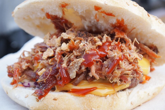Pulled Pork: A Mouthwatering Southern Delicacy of Tender, Smoky Perfection 🍖