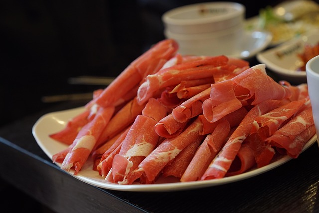 샤브샤브의 매력: 부드러운 고기와 신선한 채소의 건강한 만남 🥩