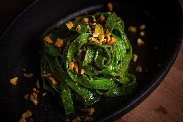 天妇罗：酥脆诱人的日本炸物，海鲜蔬菜的美味盛宴🍤