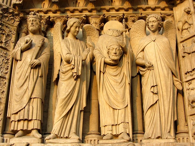 El Jorobado de Notre Dame – Un viaje de amor, compasión y belleza interior 💕