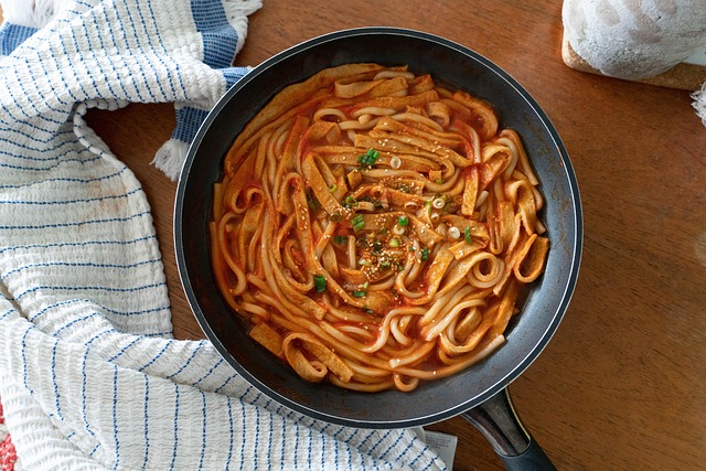 Gochujang: El condimento picante que revoluciona los sabores de la cocina coreana 🌶️
