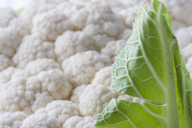 Cauliflower: The Culinary Chameleon Transforming Healthy Eating with Delicious Creativity 🥦